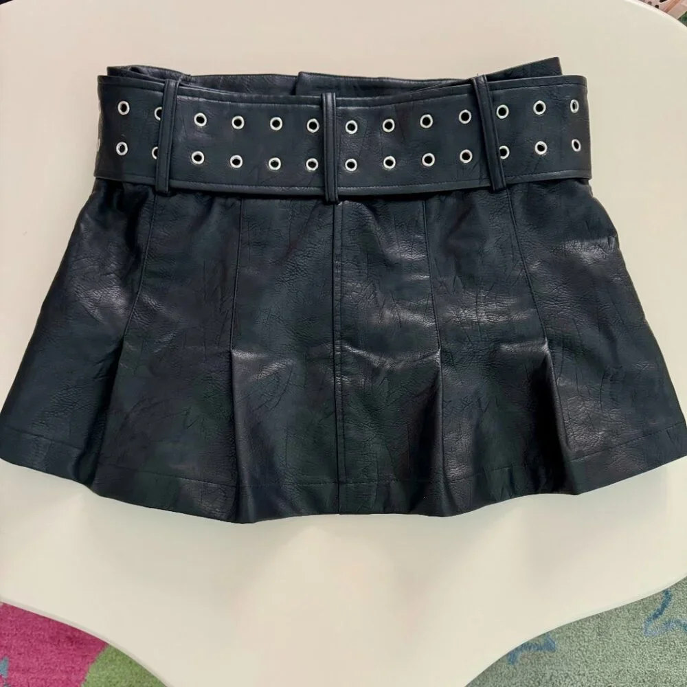 Princess Polly Pleated Leather Mini Skirt - Picture 2 of 3